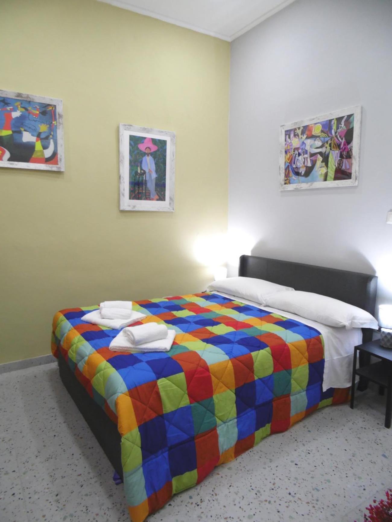 Mithra Apartment Centro Storico Neapel Exterior foto